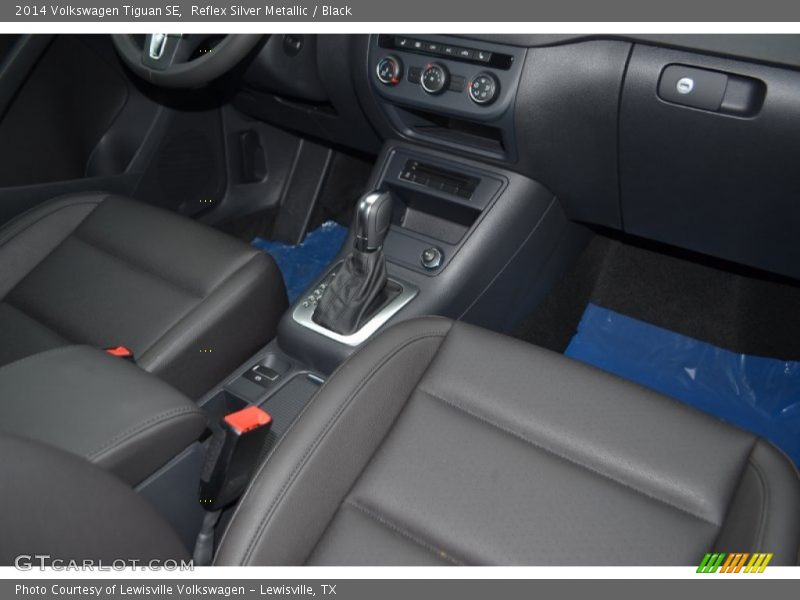 Reflex Silver Metallic / Black 2014 Volkswagen Tiguan SE