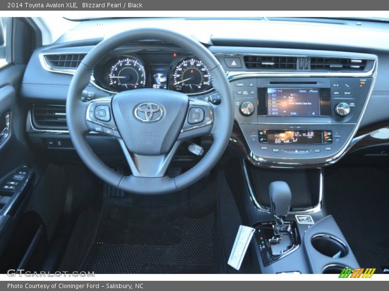 Blizzard Pearl / Black 2014 Toyota Avalon XLE