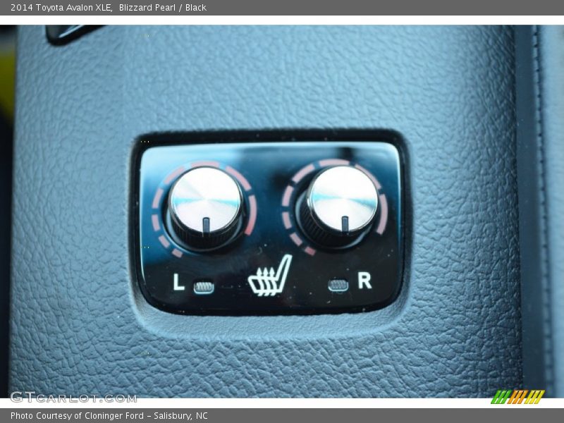 Blizzard Pearl / Black 2014 Toyota Avalon XLE