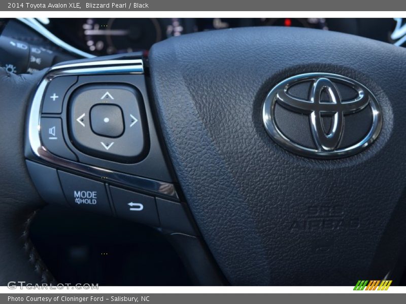 Blizzard Pearl / Black 2014 Toyota Avalon XLE