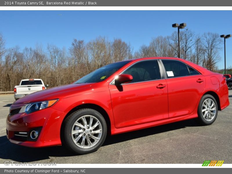 Barcelona Red Metallic / Black 2014 Toyota Camry SE