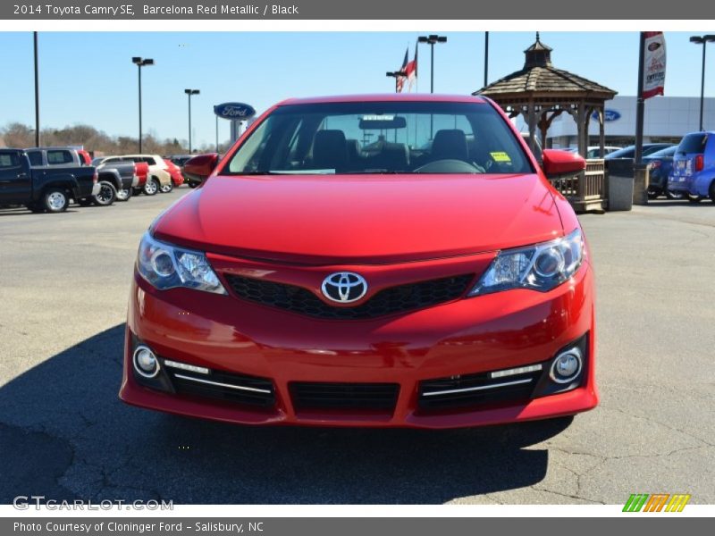 Barcelona Red Metallic / Black 2014 Toyota Camry SE
