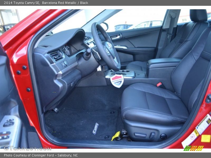 Barcelona Red Metallic / Black 2014 Toyota Camry SE