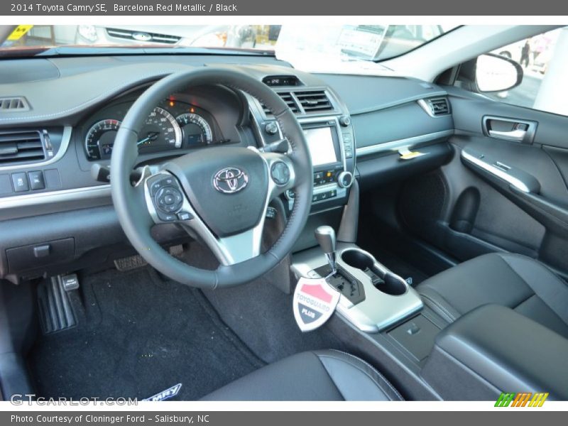 Barcelona Red Metallic / Black 2014 Toyota Camry SE