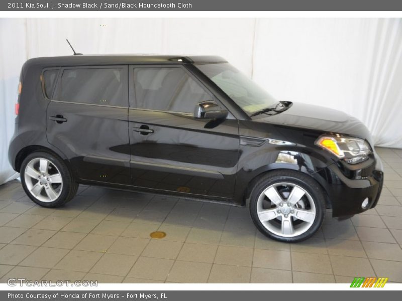 Shadow Black / Sand/Black Houndstooth Cloth 2011 Kia Soul !