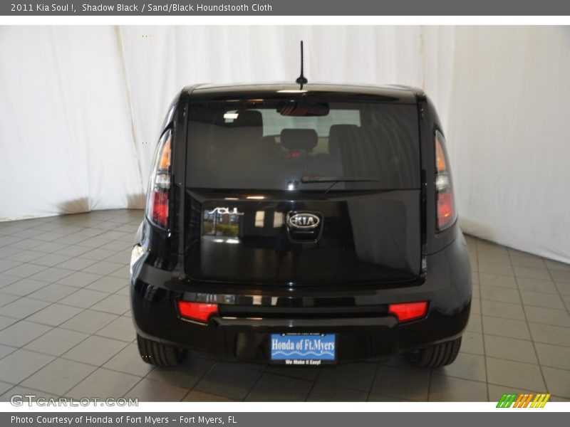 Shadow Black / Sand/Black Houndstooth Cloth 2011 Kia Soul !