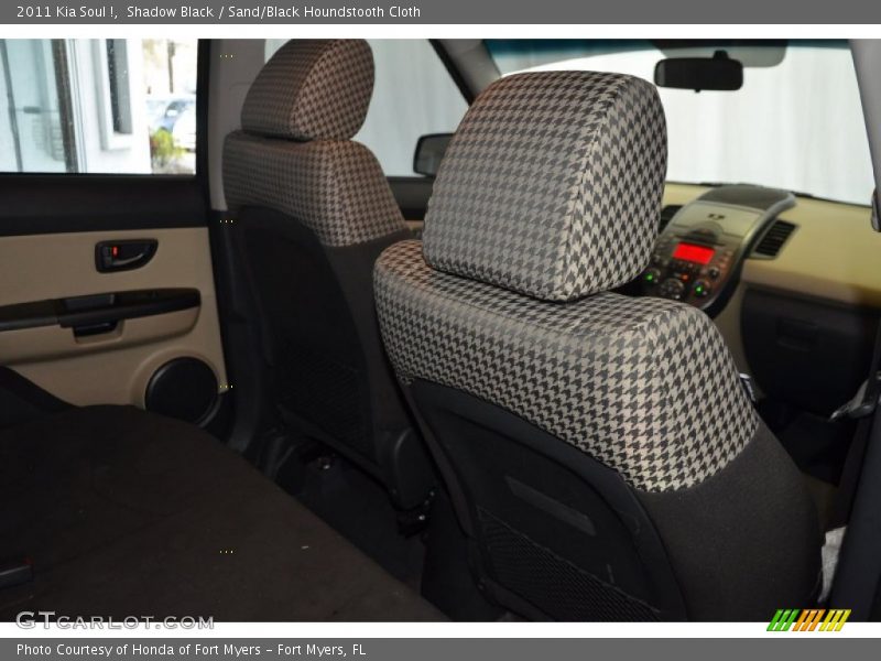 Shadow Black / Sand/Black Houndstooth Cloth 2011 Kia Soul !