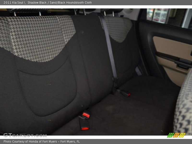 Shadow Black / Sand/Black Houndstooth Cloth 2011 Kia Soul !