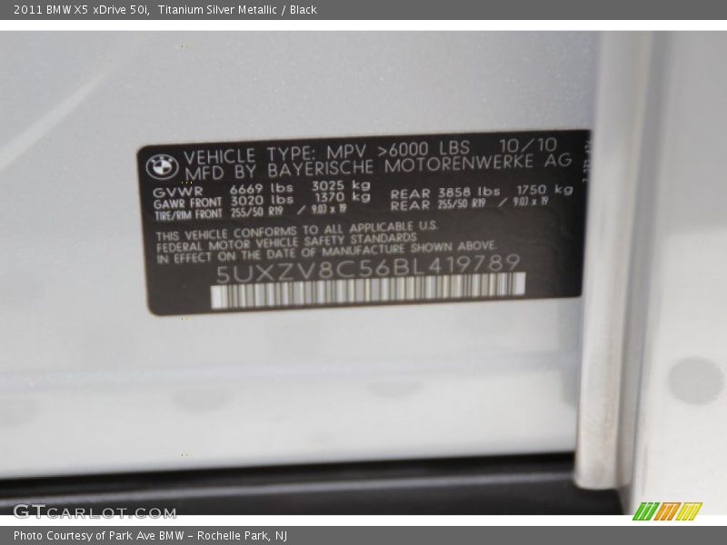 Titanium Silver Metallic / Black 2011 BMW X5 xDrive 50i