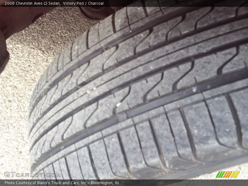 Victory Red / Charcoal 2008 Chevrolet Aveo LS Sedan