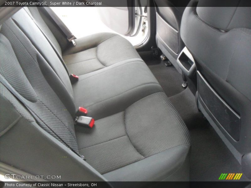 Super White / Dark Charcoal 2007 Toyota Camry SE