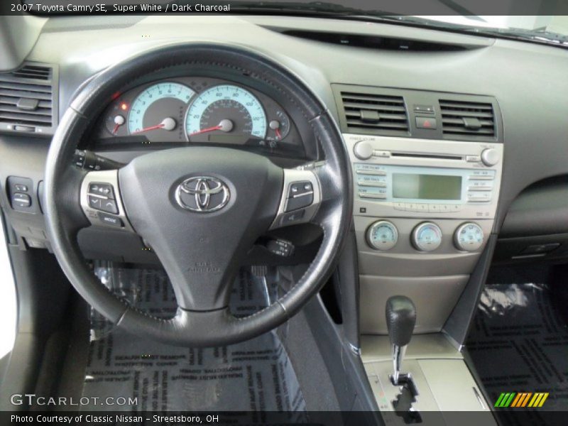 Super White / Dark Charcoal 2007 Toyota Camry SE
