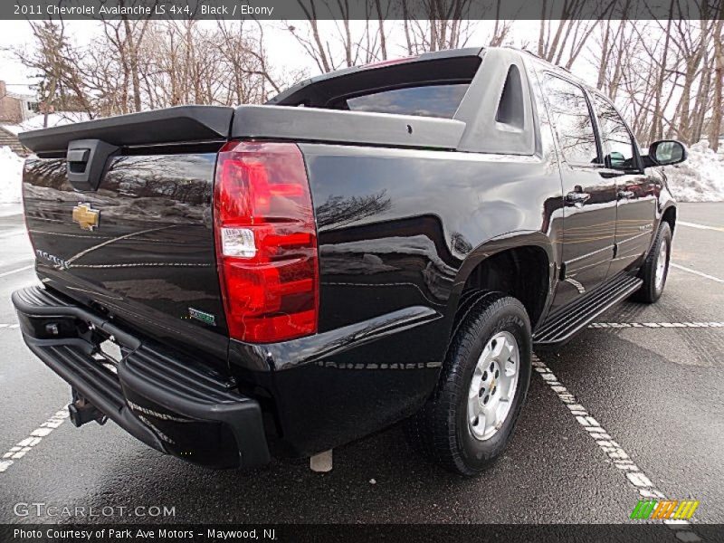 Black / Ebony 2011 Chevrolet Avalanche LS 4x4
