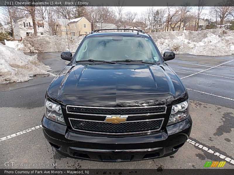 Black / Ebony 2011 Chevrolet Avalanche LS 4x4