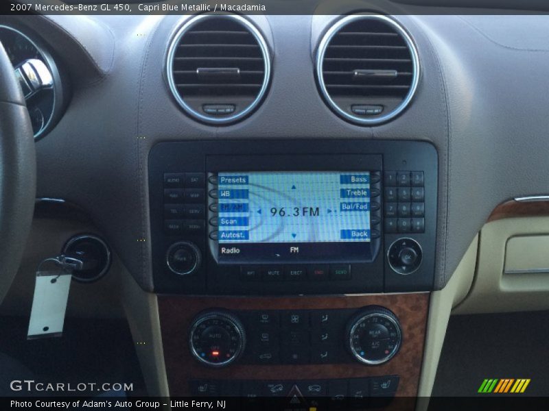 Capri Blue Metallic / Macadamia 2007 Mercedes-Benz GL 450