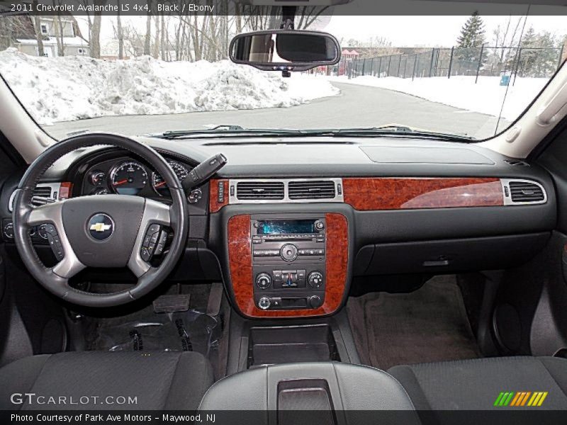 Black / Ebony 2011 Chevrolet Avalanche LS 4x4