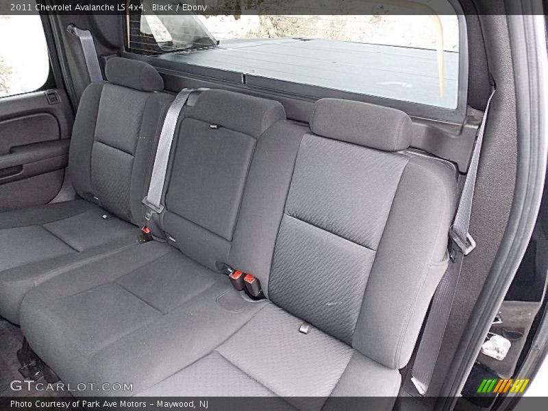 Black / Ebony 2011 Chevrolet Avalanche LS 4x4