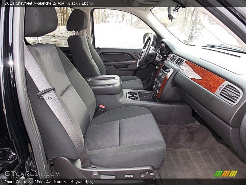 Black / Ebony 2011 Chevrolet Avalanche LS 4x4