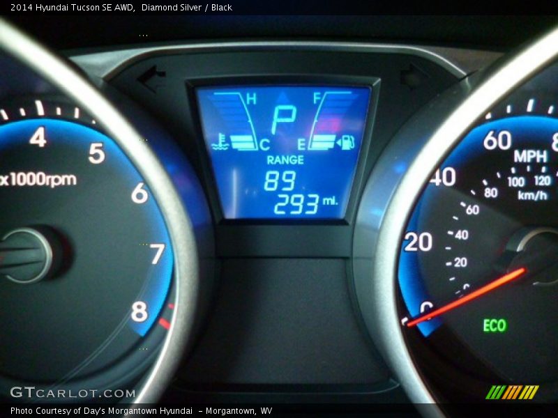 Diamond Silver / Black 2014 Hyundai Tucson SE AWD