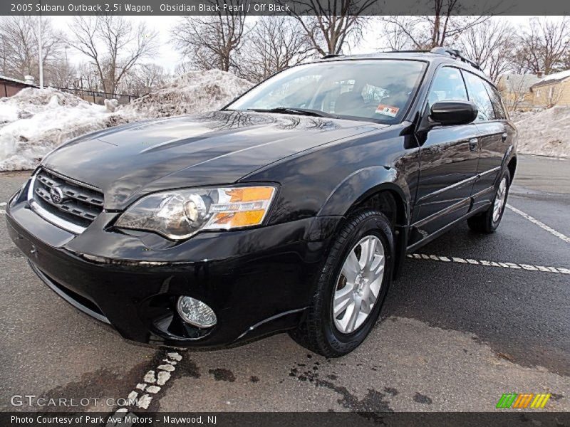 Front 3/4 View of 2005 Outback 2.5i Wagon