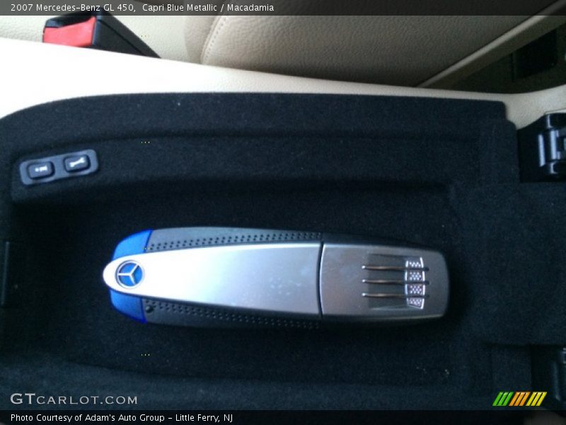 Capri Blue Metallic / Macadamia 2007 Mercedes-Benz GL 450