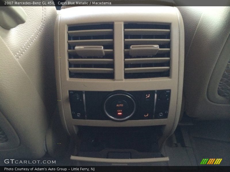 Capri Blue Metallic / Macadamia 2007 Mercedes-Benz GL 450