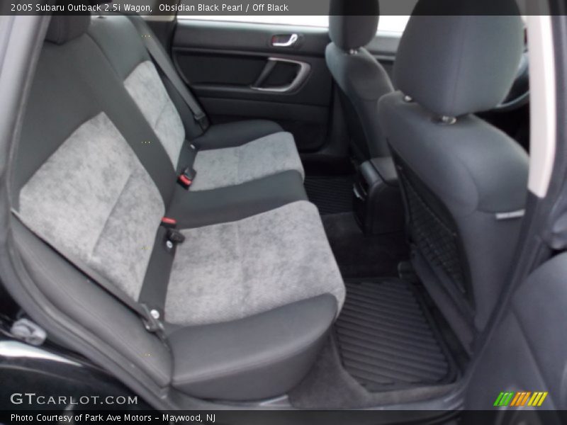 Obsidian Black Pearl / Off Black 2005 Subaru Outback 2.5i Wagon