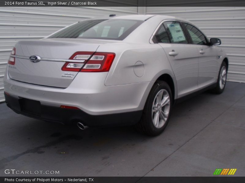 Ingot Silver / Charcoal Black 2014 Ford Taurus SEL