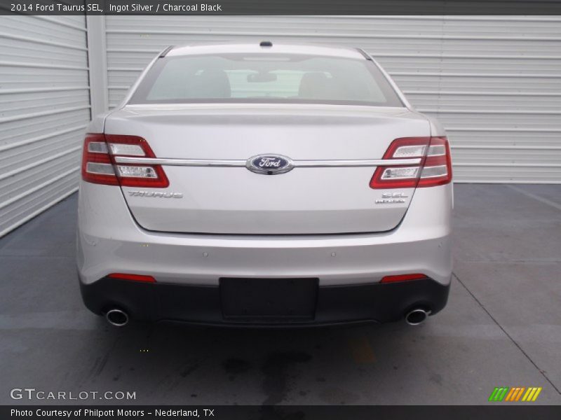 Ingot Silver / Charcoal Black 2014 Ford Taurus SEL