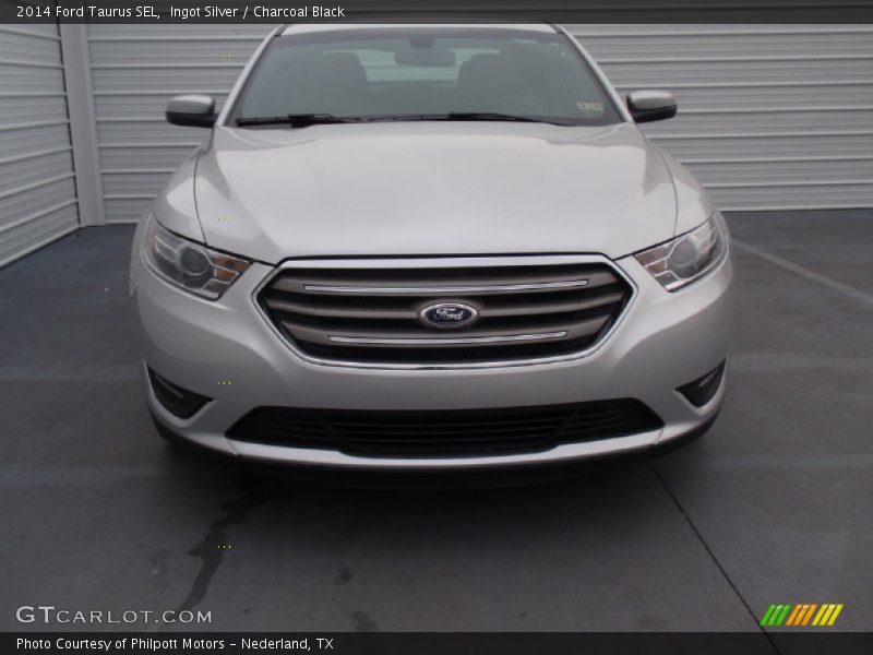 Ingot Silver / Charcoal Black 2014 Ford Taurus SEL