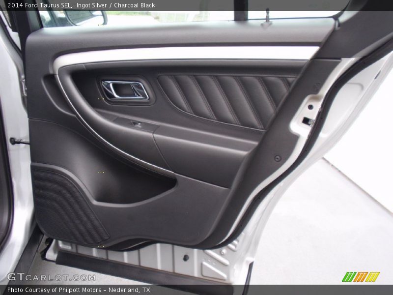 Ingot Silver / Charcoal Black 2014 Ford Taurus SEL