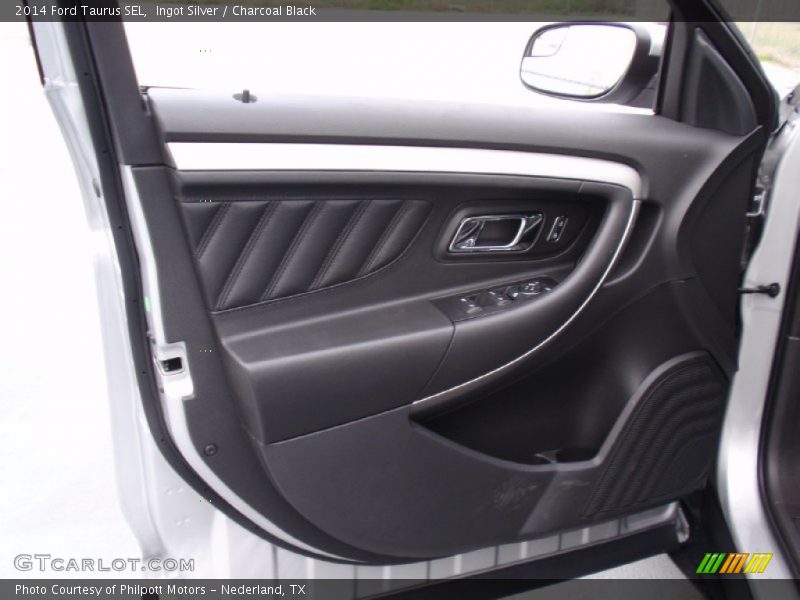 Ingot Silver / Charcoal Black 2014 Ford Taurus SEL