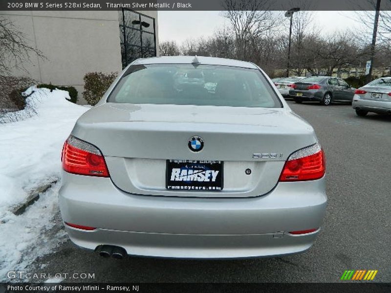 Titanium Silver Metallic / Black 2009 BMW 5 Series 528xi Sedan