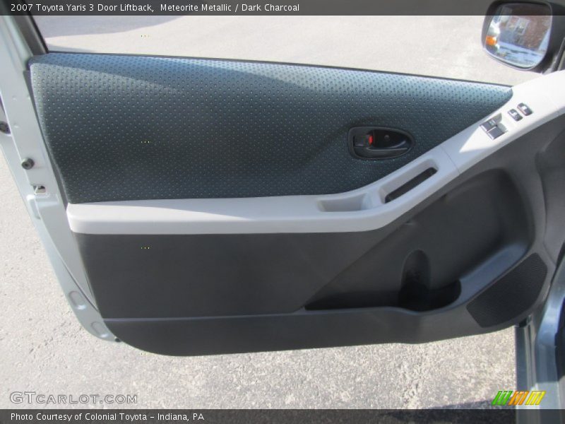 Meteorite Metallic / Dark Charcoal 2007 Toyota Yaris 3 Door Liftback