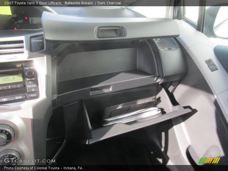 Meteorite Metallic / Dark Charcoal 2007 Toyota Yaris 3 Door Liftback