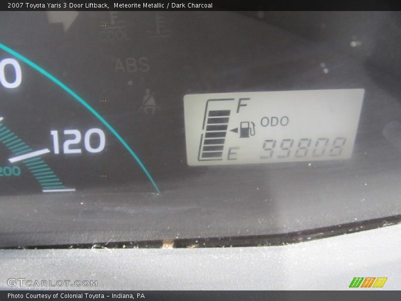 Meteorite Metallic / Dark Charcoal 2007 Toyota Yaris 3 Door Liftback