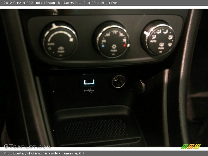 Blackberry Pearl Coat / Black/Light Frost 2012 Chrysler 200 Limited Sedan
