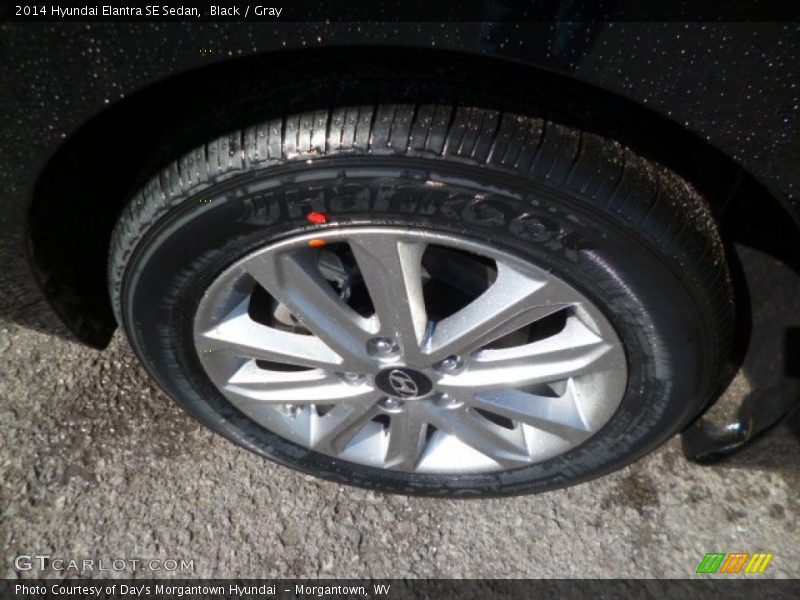 Black / Gray 2014 Hyundai Elantra SE Sedan