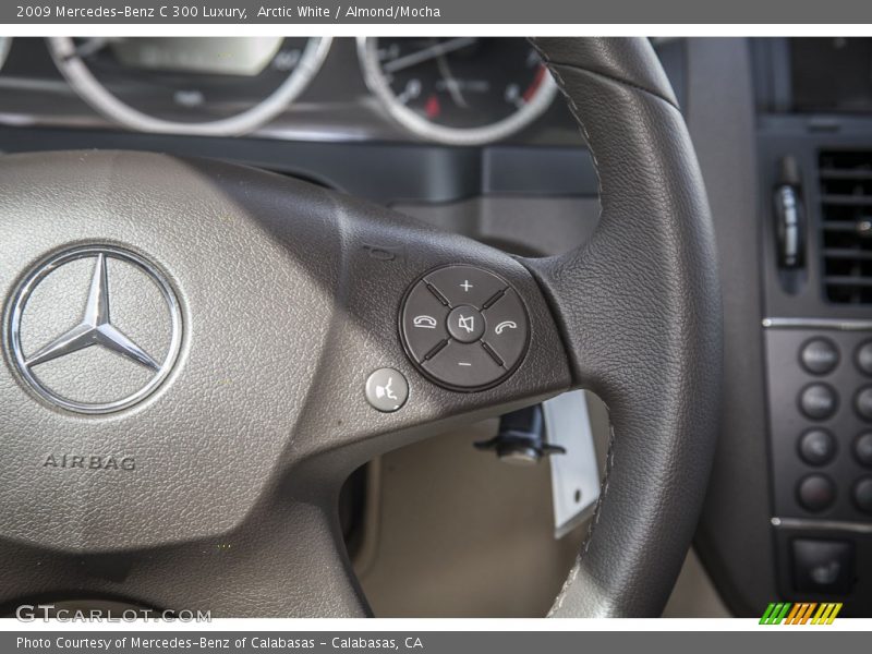 Arctic White / Almond/Mocha 2009 Mercedes-Benz C 300 Luxury