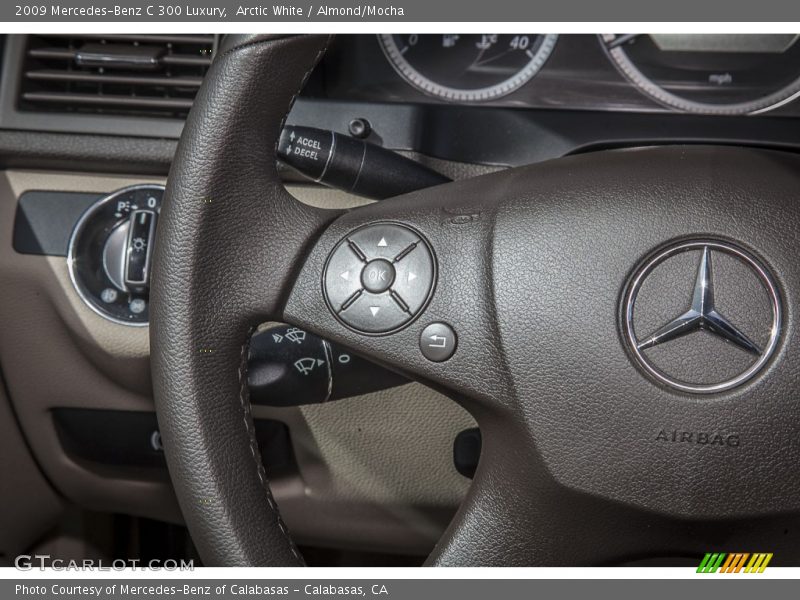 Arctic White / Almond/Mocha 2009 Mercedes-Benz C 300 Luxury