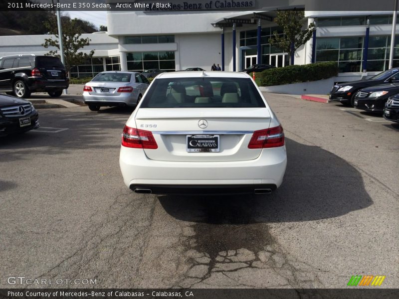 Arctic White / Black 2011 Mercedes-Benz E 350 Sedan