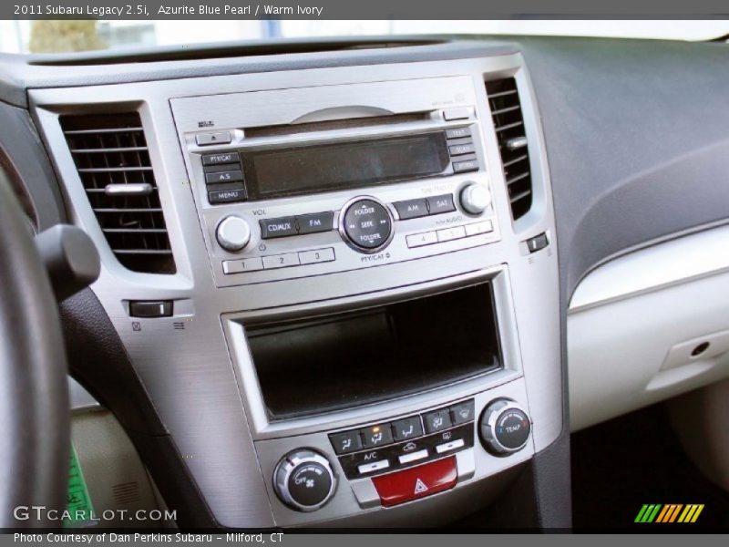 Azurite Blue Pearl / Warm Ivory 2011 Subaru Legacy 2.5i