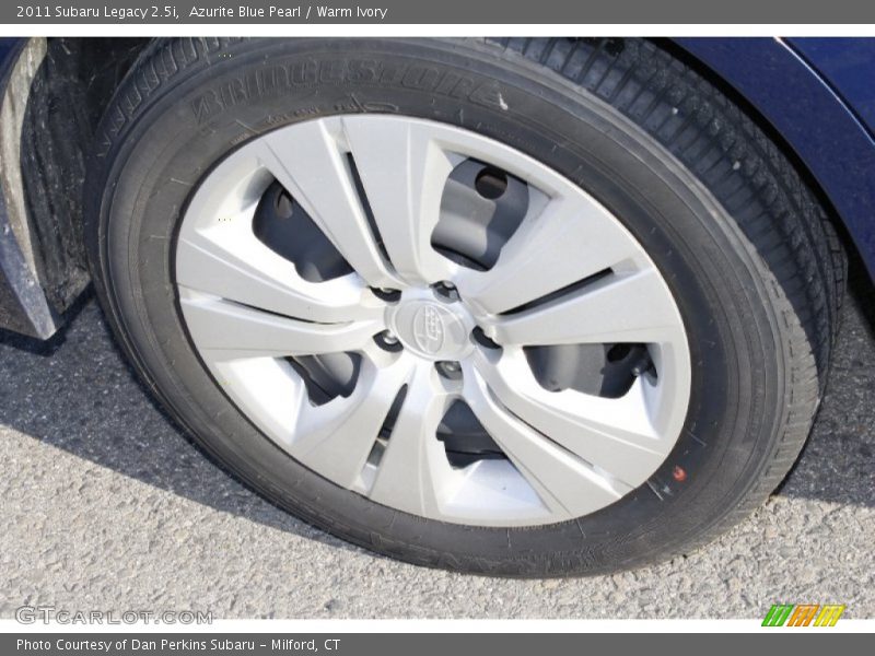 Azurite Blue Pearl / Warm Ivory 2011 Subaru Legacy 2.5i