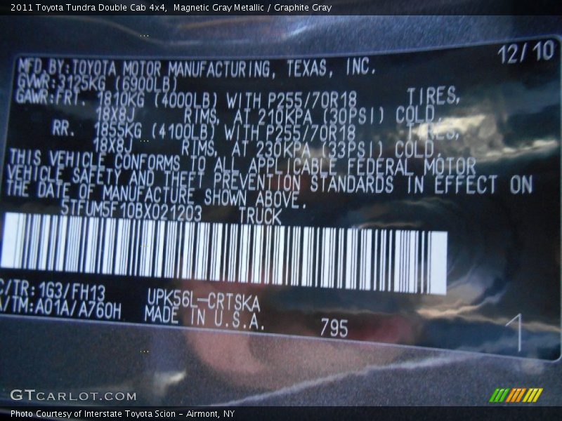 Magnetic Gray Metallic / Graphite Gray 2011 Toyota Tundra Double Cab 4x4