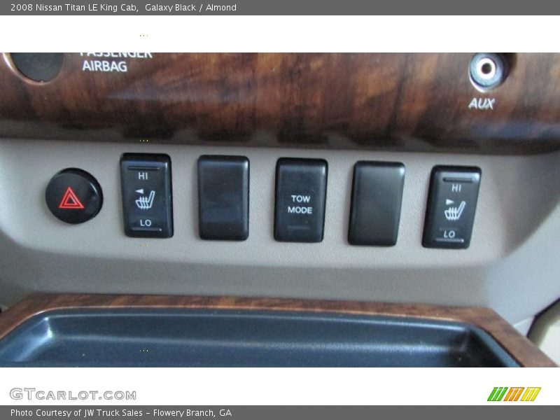 Galaxy Black / Almond 2008 Nissan Titan LE King Cab