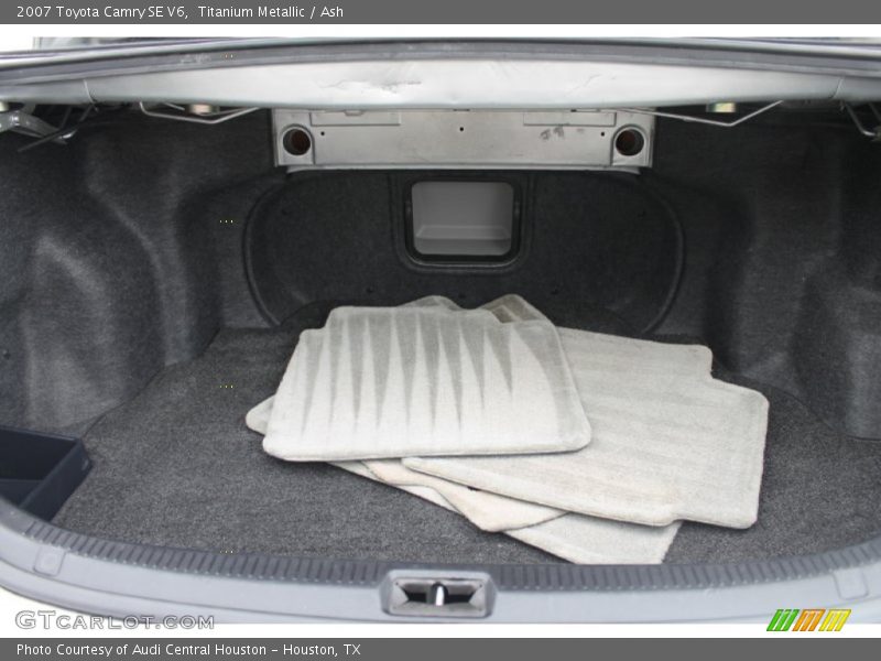Titanium Metallic / Ash 2007 Toyota Camry SE V6