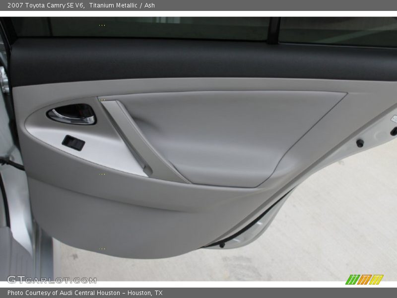 Titanium Metallic / Ash 2007 Toyota Camry SE V6