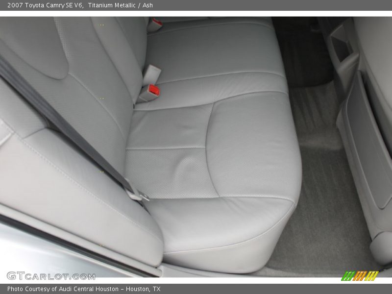 Titanium Metallic / Ash 2007 Toyota Camry SE V6