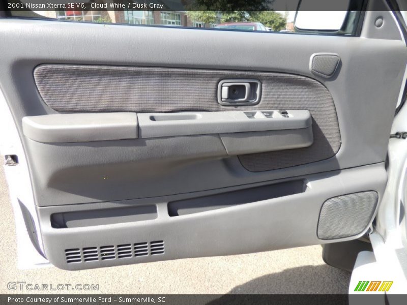 Cloud White / Dusk Gray 2001 Nissan Xterra SE V6
