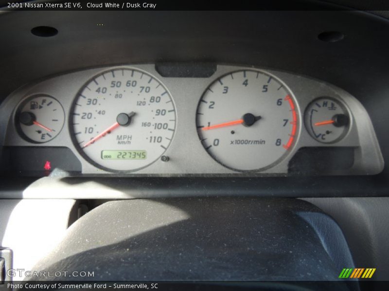 Cloud White / Dusk Gray 2001 Nissan Xterra SE V6